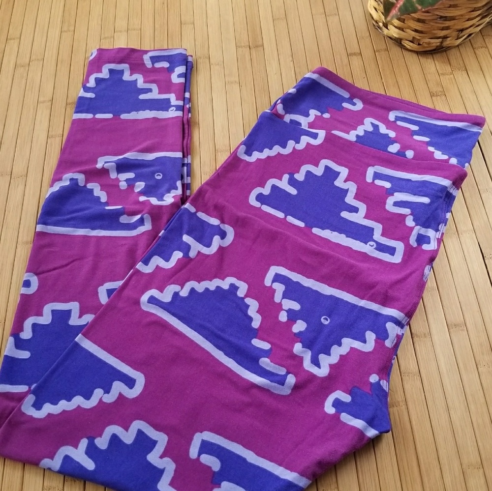VGUC Lularoe TC Leggings Purple Digital Clouds